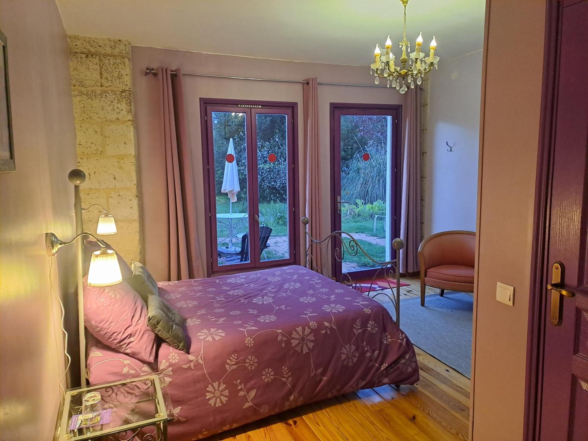 La Cadournaise Bed and Breakfast Saint-Seurin-de-Cadourne Εξωτερικό φωτογραφία